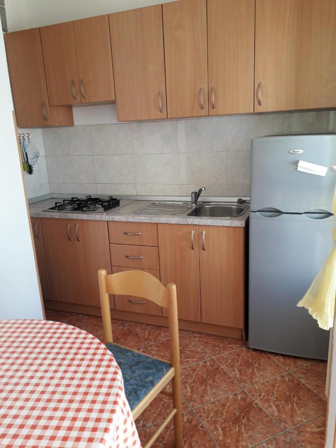 Apartments Miljenko โนวาลยา ภายนอก รูปภาพ