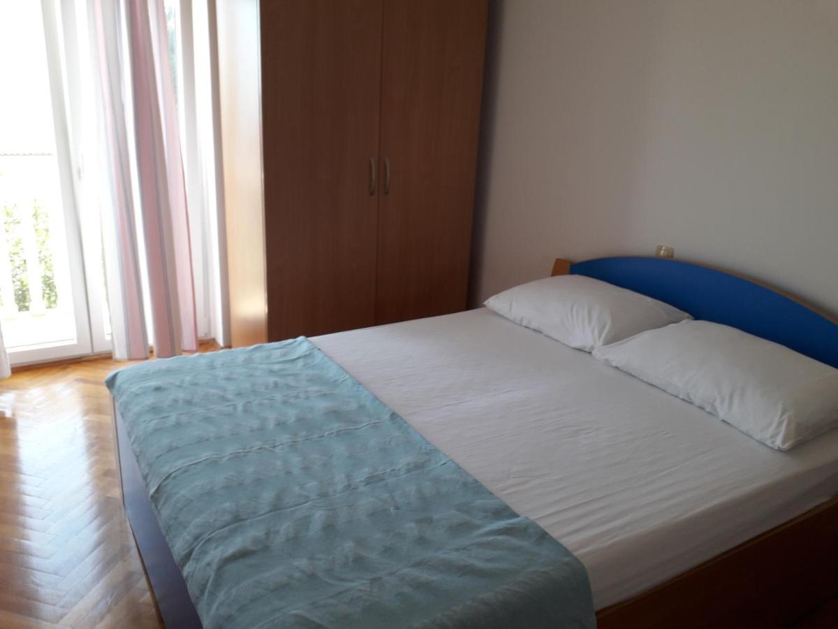 Apartments Miljenko โนวาลยา ภายนอก รูปภาพ